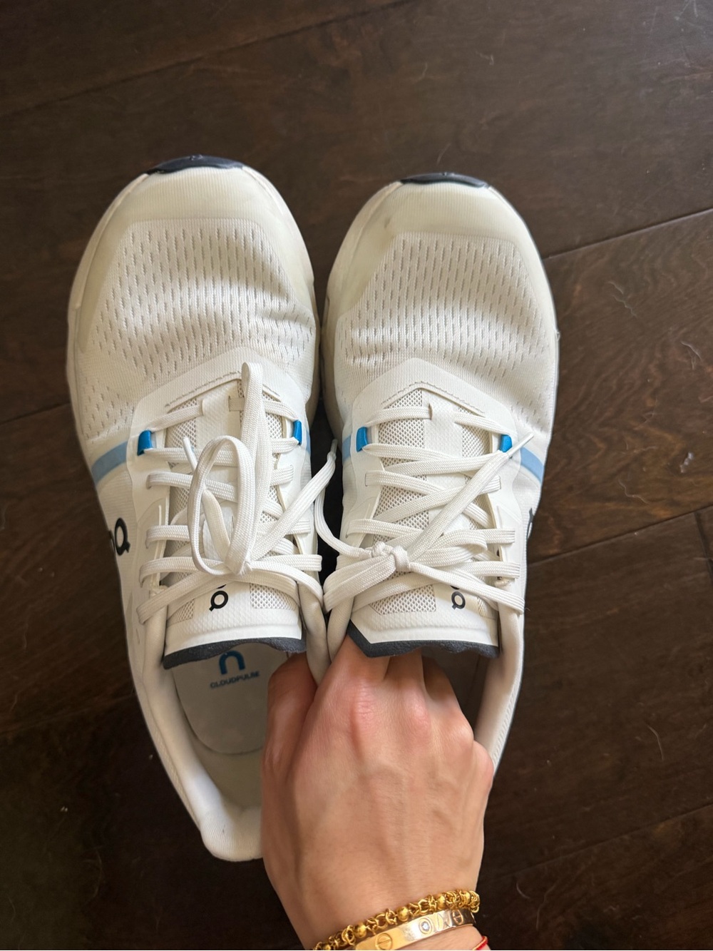 On Cloudpulse running sneakers - Picture 2 of 9